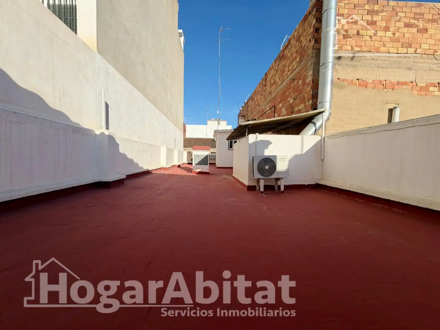 Vista exterior de Casa o chalet en venta en Paterna con Aire acondicionado, Calefacción y Terraza