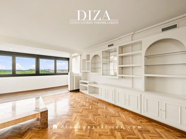 Pis amb ascensor de lloguer a Calle de Juan Esplandiú