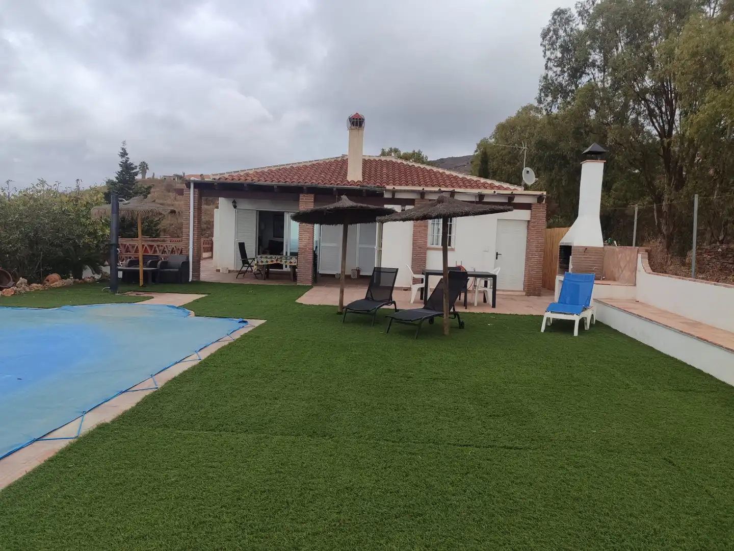 Piscina de Finca rústica en venta en Vélez-Málaga con Jardín privado, Terraza y Piscina