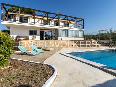 Casa con balcone in affitto a Caldes d'Estrac