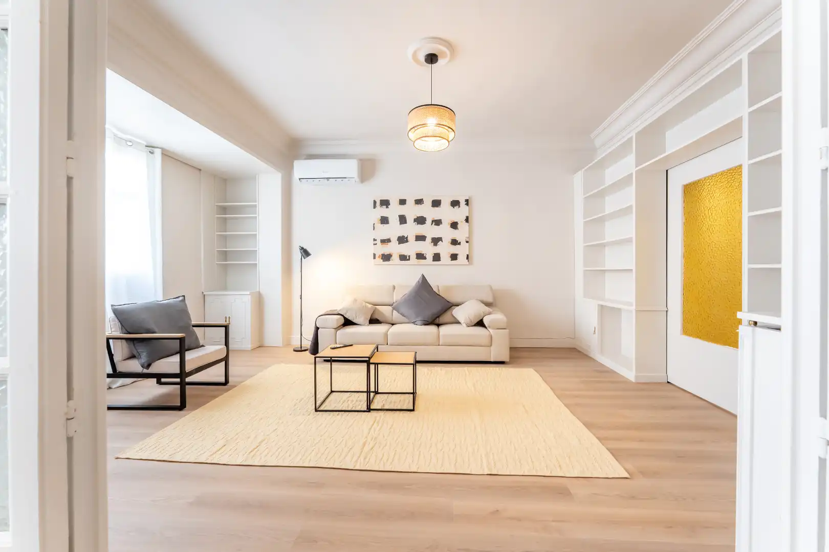 Sala d'estar de Pis de lloguer en Madrid amb Aire condicionat, Calefacció i Parquet