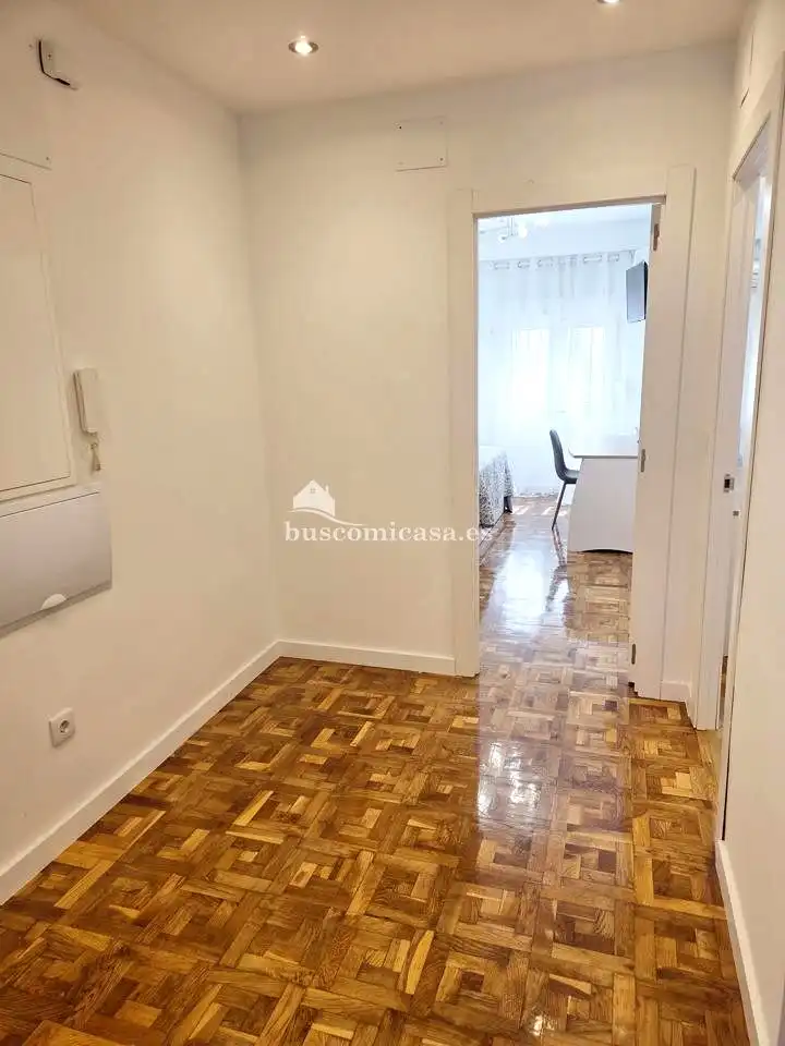 Dormitori de Pis per a compartir en Jaén amb Aire condicionat, Calefacció i Parquet