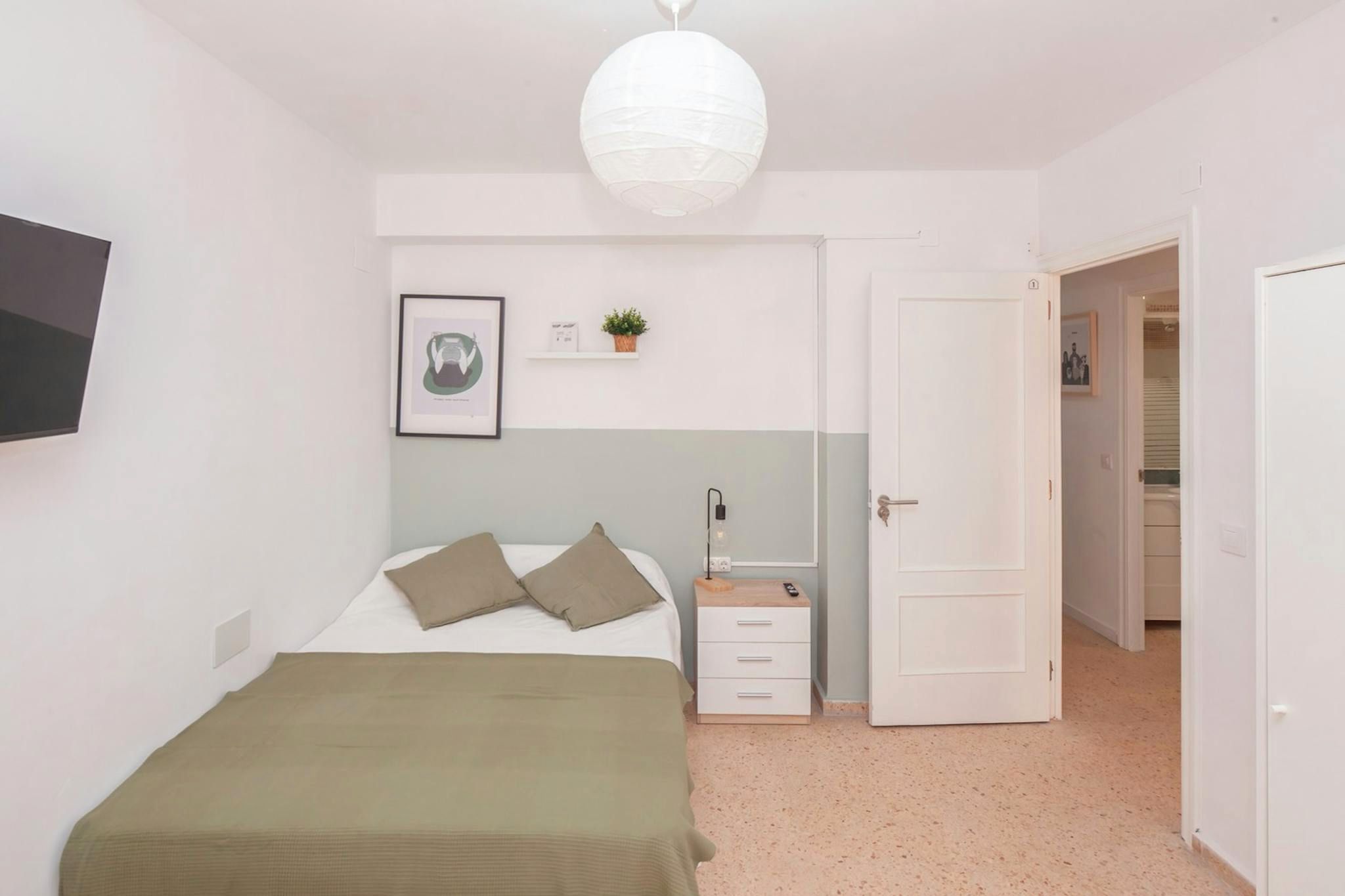 Dormitori de Pis per a compartir en  Valencia Capital amb Jardí privat, Moblat i Rentadora