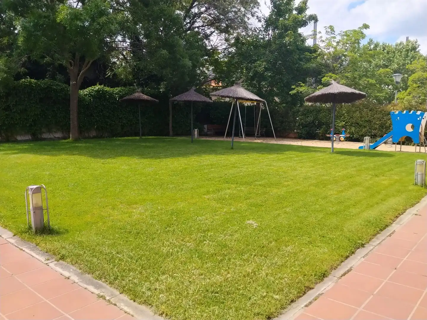 Jardí de Dúplex de lloguer en Pozuelo de Alarcón amb Aire condicionat, Calefacció i Terrassa