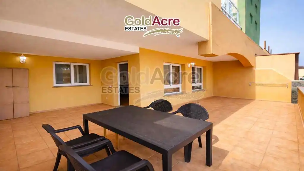 Apartment for sale in Corralejo