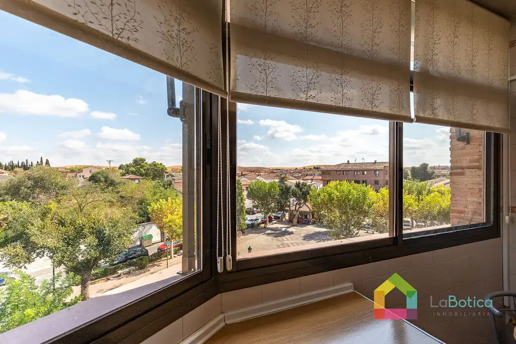Flat with lift for sale in Argés, imagen 20