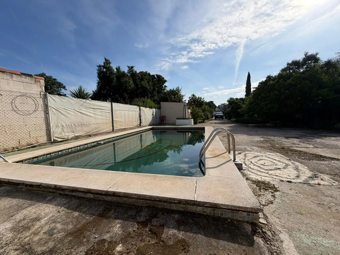 Piscina de Casa o xalet en venda en Córdoba amb Aire condicionat, Jardí privat i Piscina