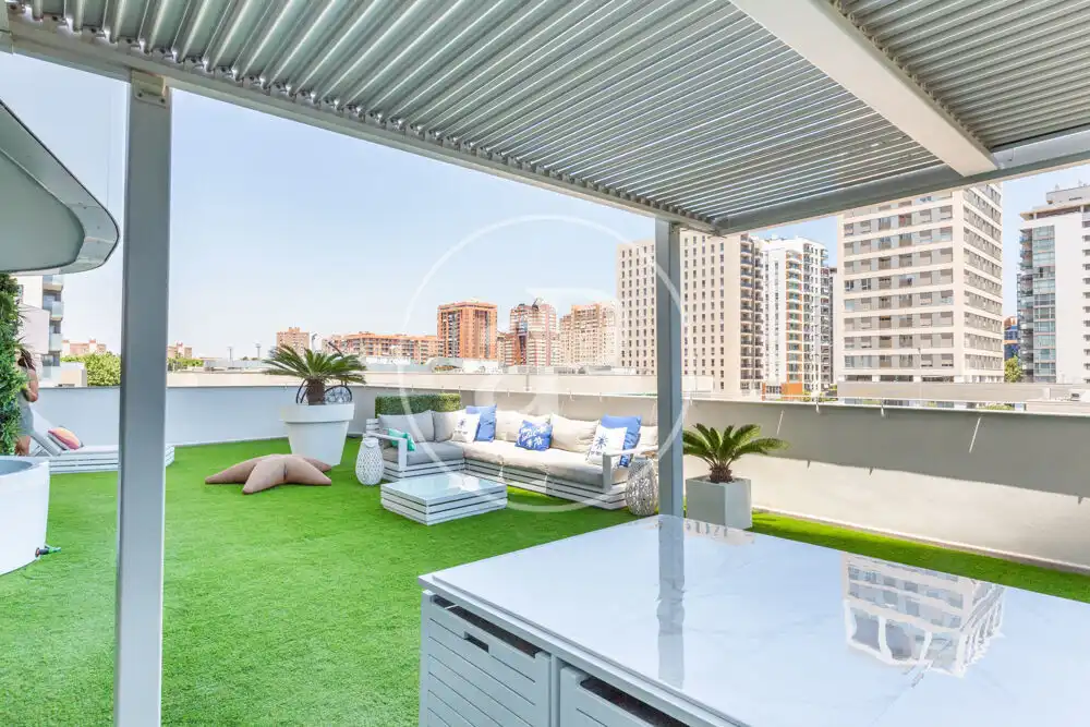 Terrasse von Wohnung zum Verkauf in Valencia mit Klimaanlage, Heizung und Privatgarten