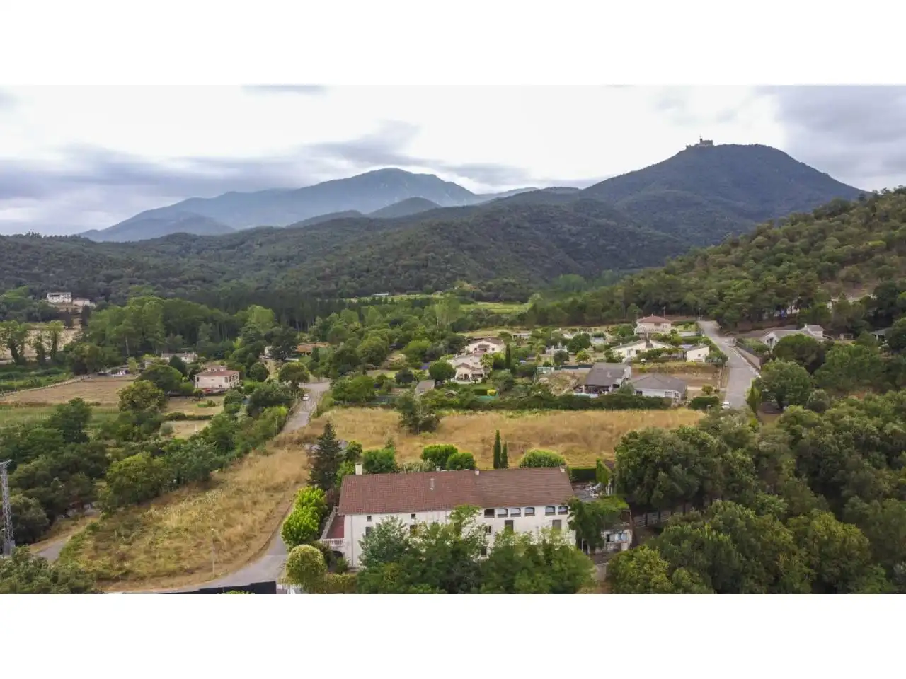 Vista exterior de Finca rústica en venda en Sant Feliu de Buixalleu