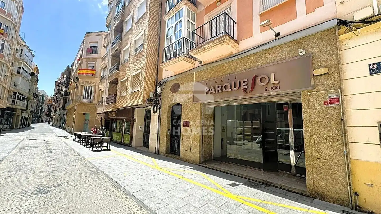 Local comercial en venta en Del Aire 27, imagen 2
