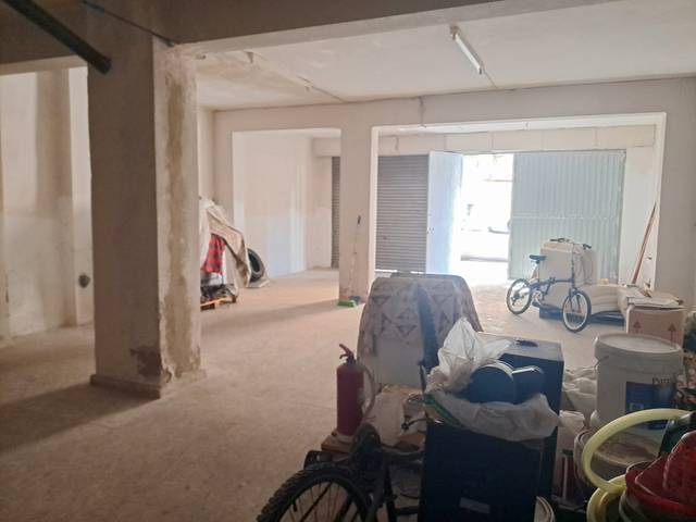 Local comercial en Venta en Barrio de Benicalap