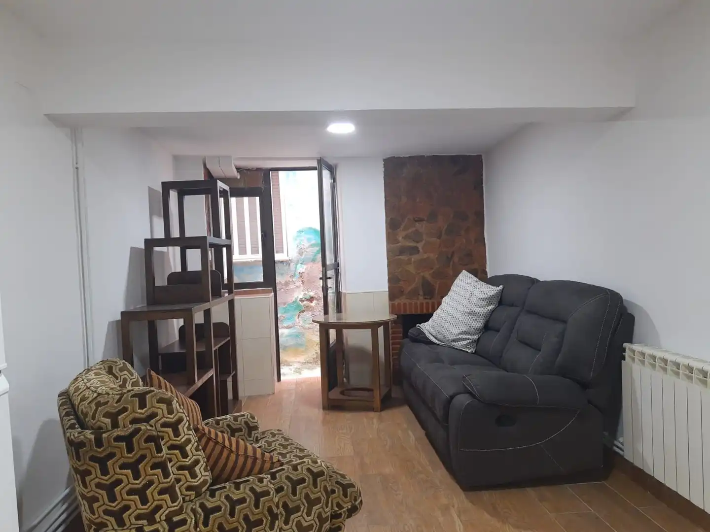 Ground floor for rent in Calle Santa Ana, Centro Ciudad