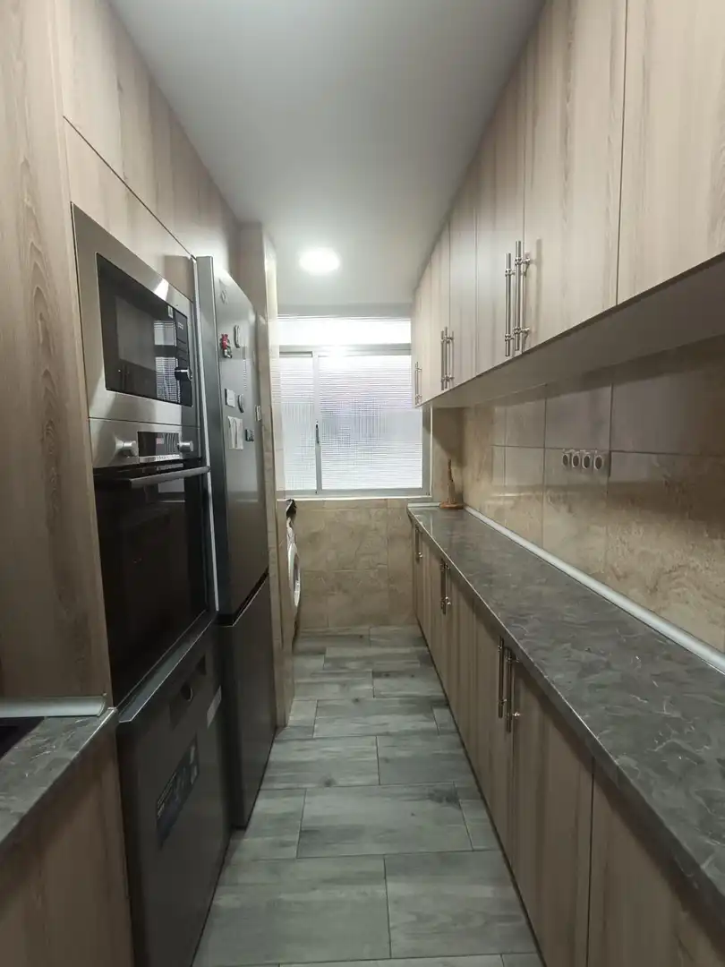 Kitchen of Flat for sale in Sevilla  with Air Conditioner and Furnished