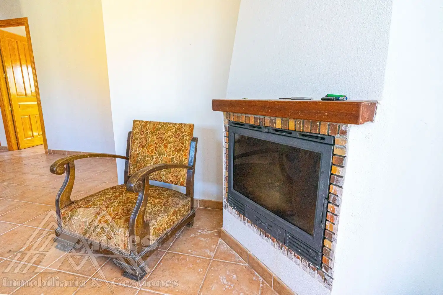 Sala de estar de Casa o chalet en venta en Zarzuela del Monte con Calefacción, Jardín privado y Terraza