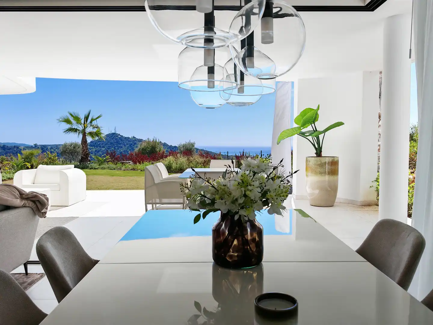 Comedor de Planta baja en venta en Marbella con Terraza, Trastero y Piscina