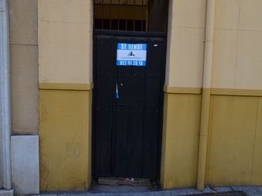 Local comercial en venda a Los Pinos - El Pilar