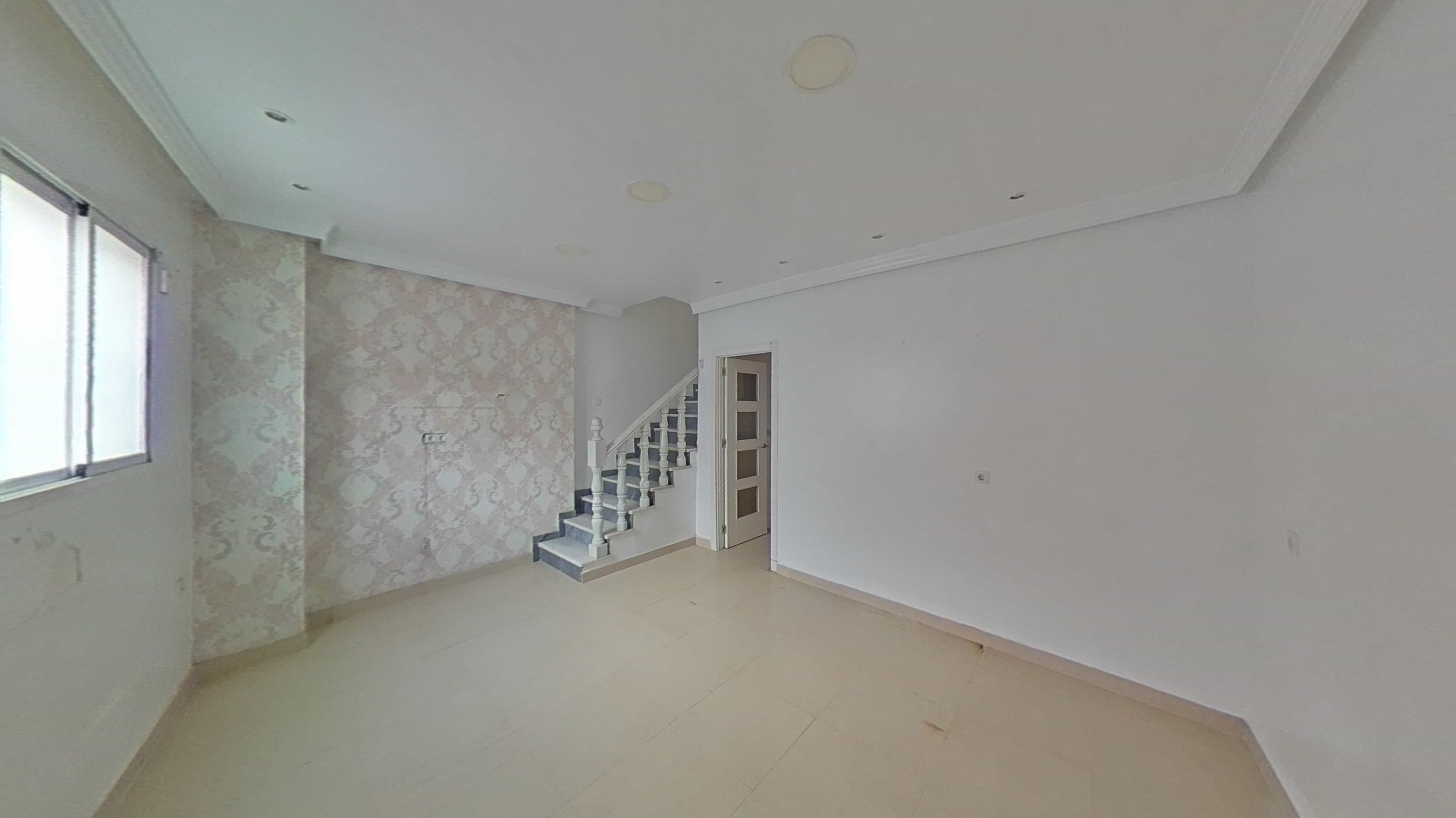 Casa adosada en venta en  Almería Capital