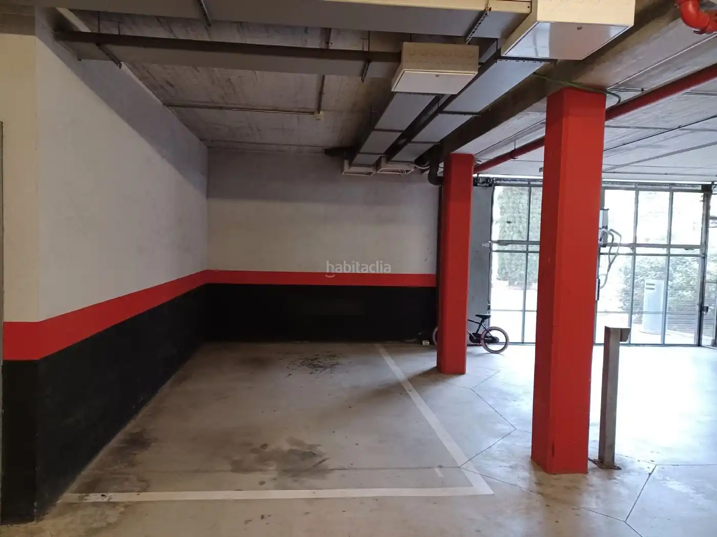 Einzelparkplatz zur Miete in Carrer Verge de la Llum 4