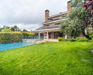 Jardí de Casa o xalet en venda en  Madrid Capital amb Aire condicionat, Jardí privat i Terrassa