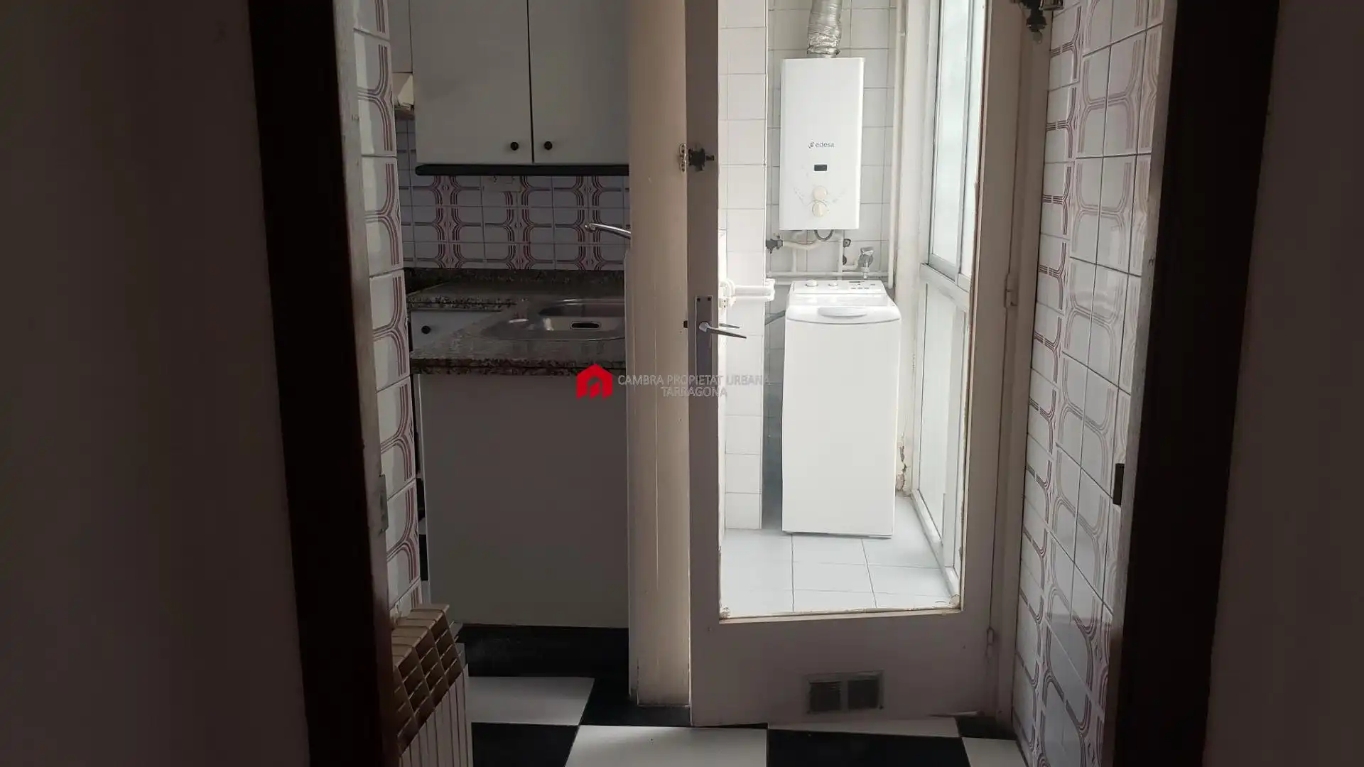 Cuina de Pis en venda en Tarragona amb Calefacció, Terrassa i Balcó