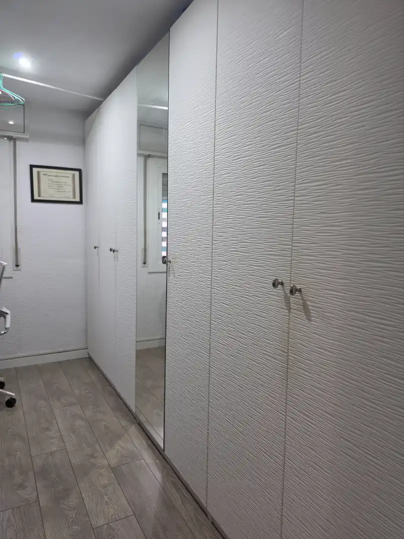 Bathroom of Flat for sale in L'Hospitalet de Llobregat  with Air Conditioner, Parquet flooring and Furnished