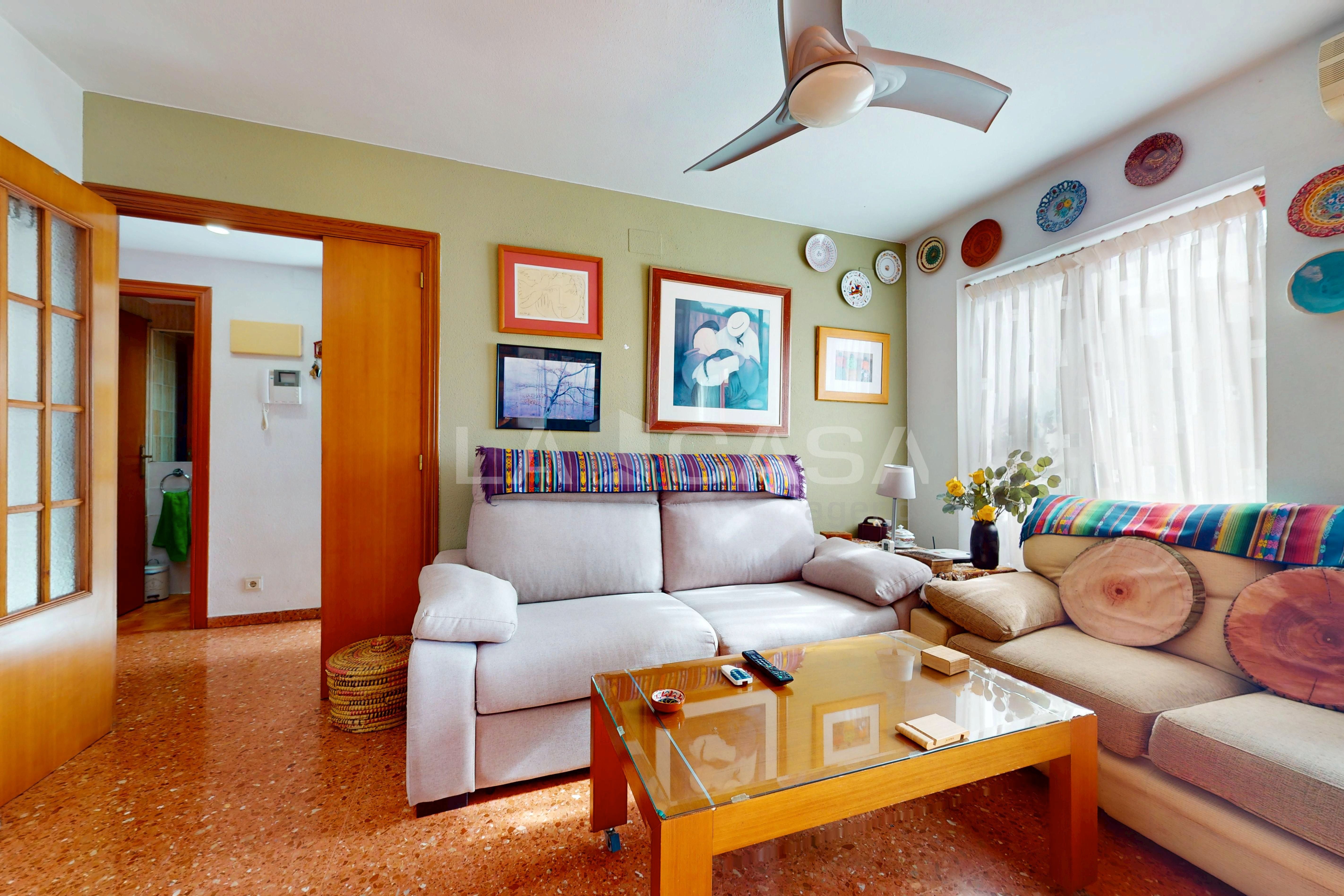 Sala d'estar de Pis en venda en  Valencia Capital amb Balcó