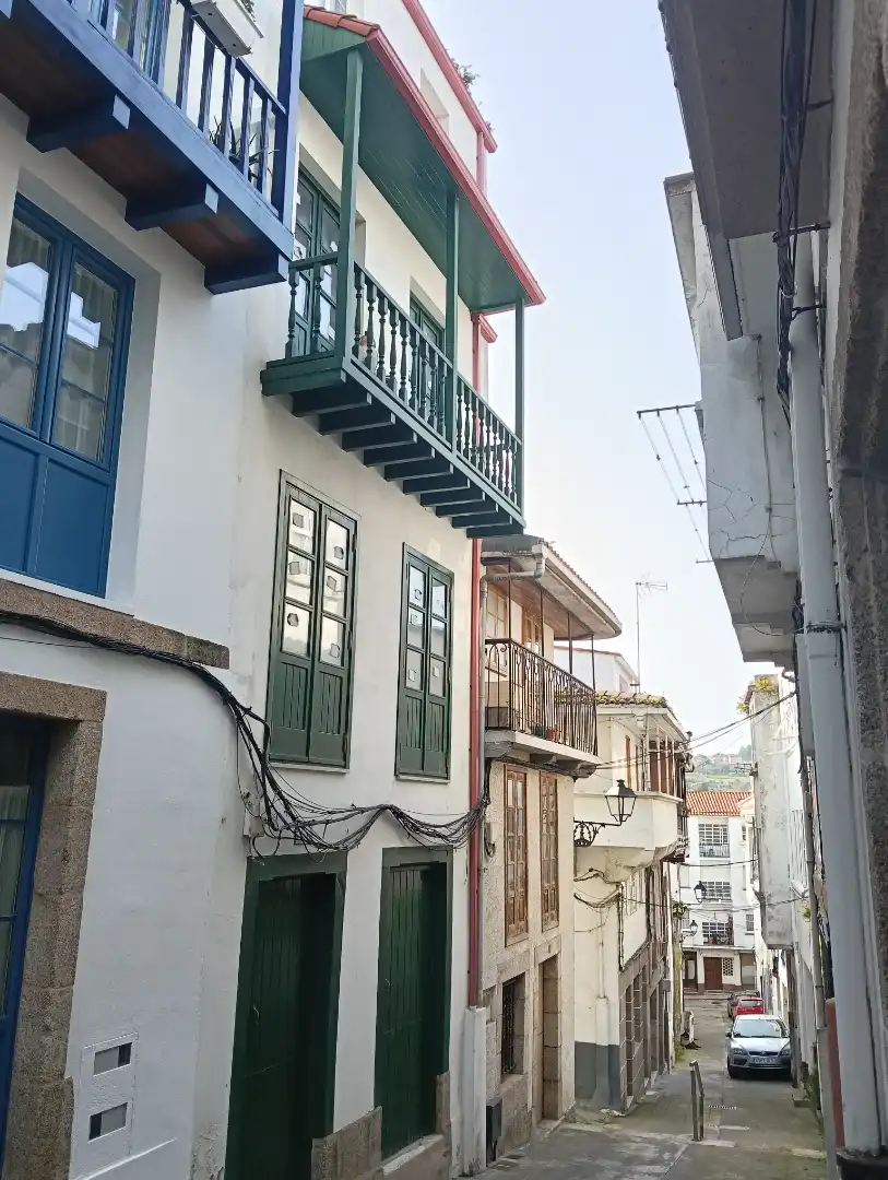 Adossat amb terrassa en venda a Betanzos