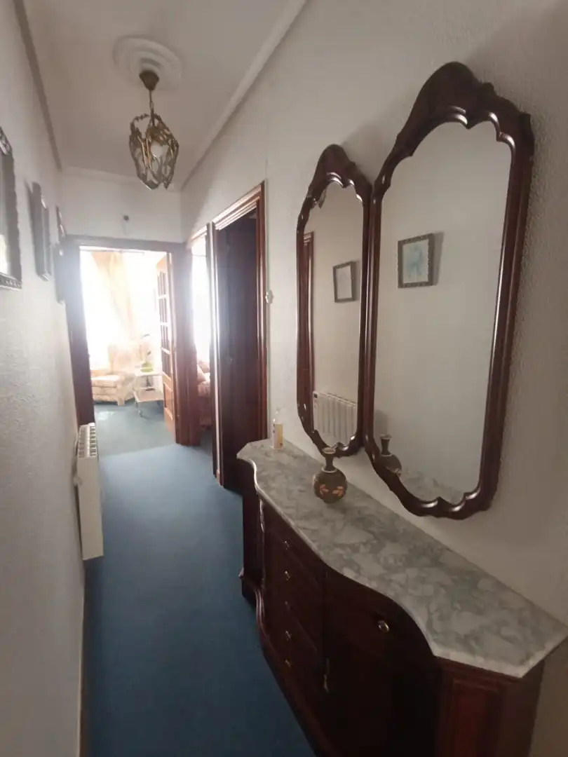 Wohnung zum Verkauf in Ferrol mit Heizung, Möbliert und Internet