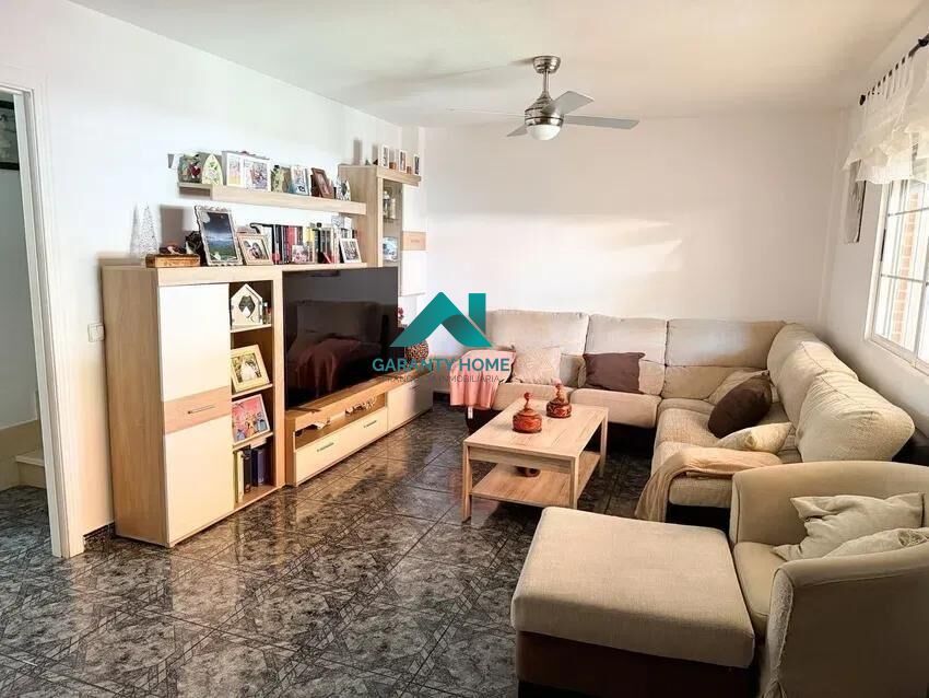 Sala de estar de Casa adosada en venta en Meco con Aire acondicionado, Calefacción y Trastero