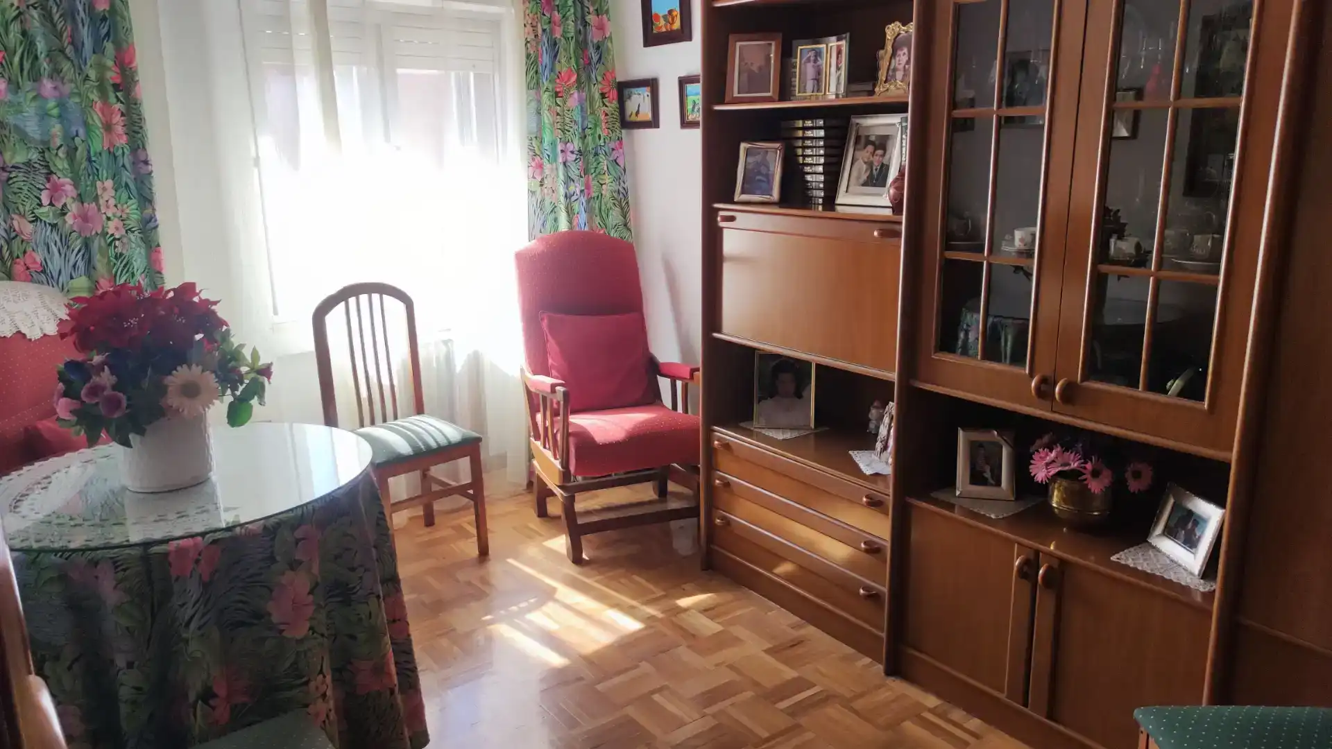 Sala d'estar de Pis en venda en Ávila Capital amb Aire condicionat i Balcó