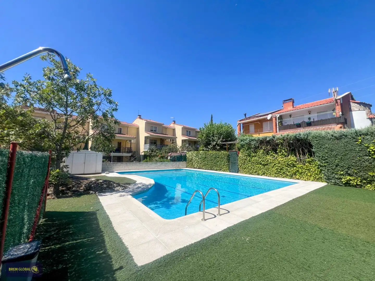 Swimming pool of Detached homes for sale in La Cabrera  with Private garden and Community pool