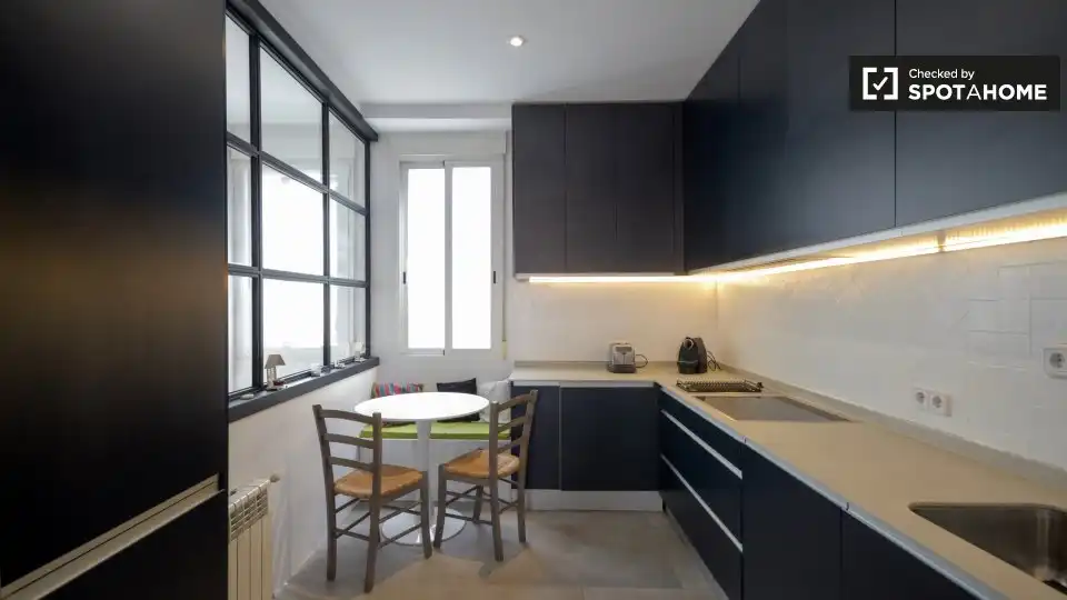 Appartamento con terrazza in affitto a Centro, imagen 12