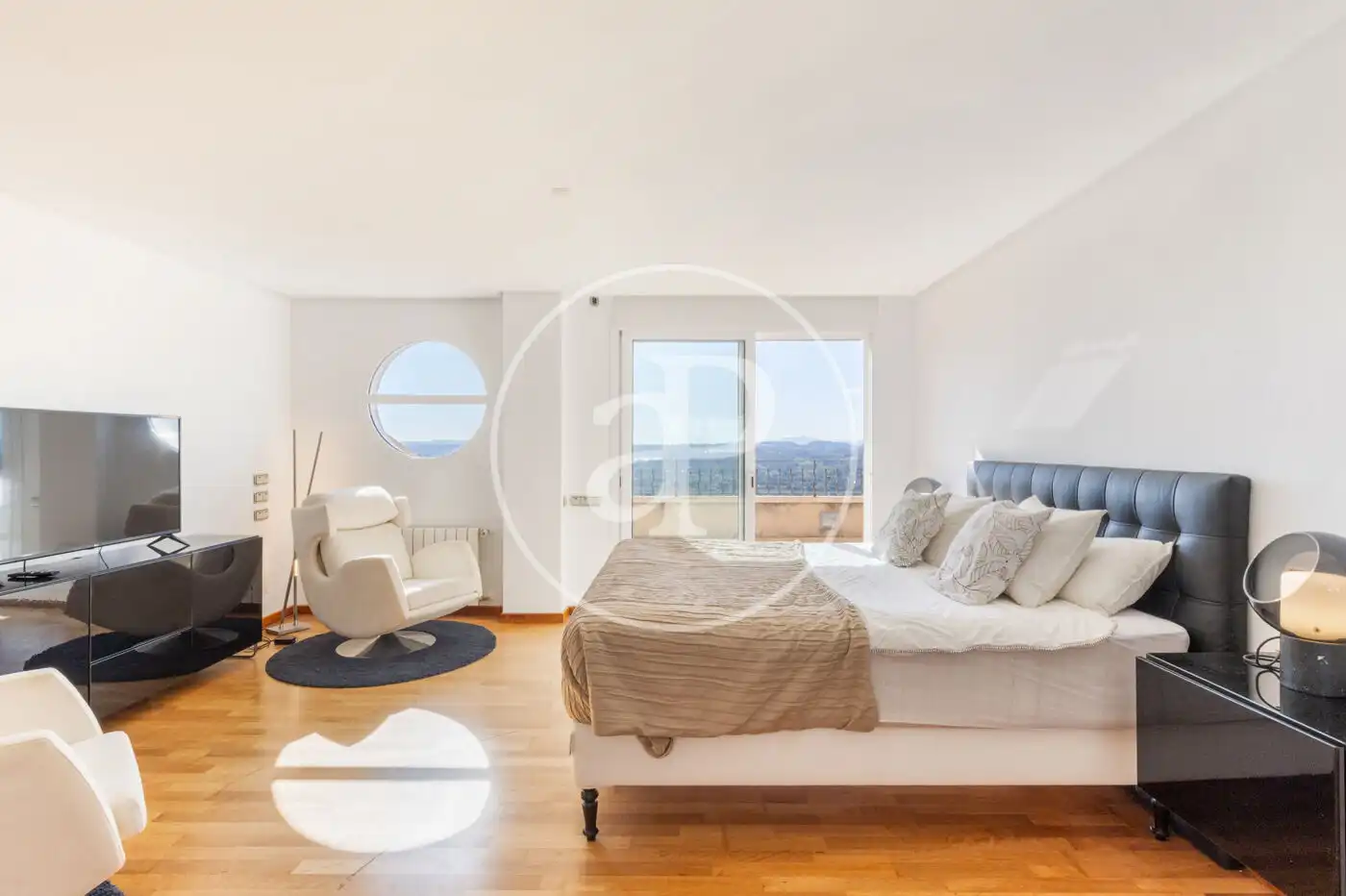 Habitación de Casa o chalet en venta en Torrent con Aire acondicionado, Calefacción y Jardín privado