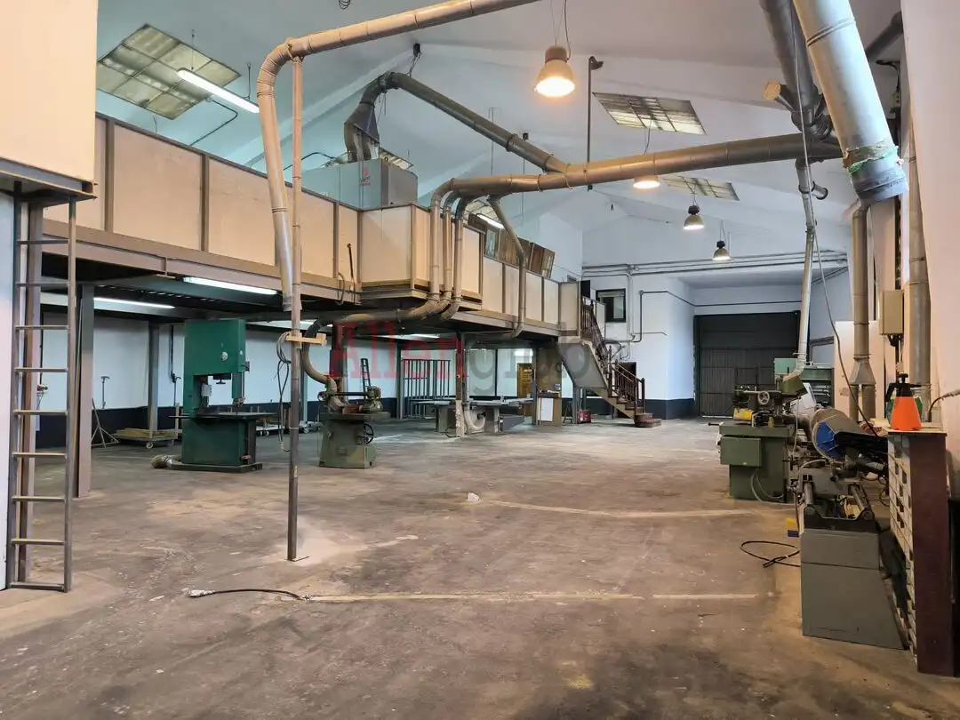 Industrial buildings for rent in Siero