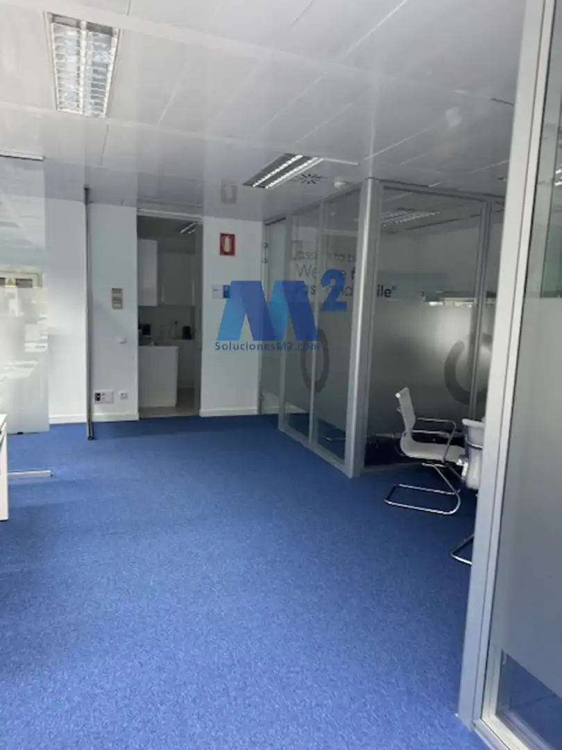 Oficina de alquiler en Anabel Segura, Arroyo de la Vega