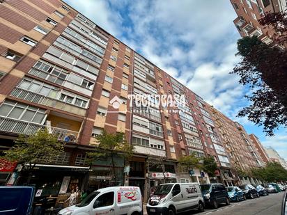 Vista exterior de Pis en venda en Valladolid Capital amb Terrassa i Traster