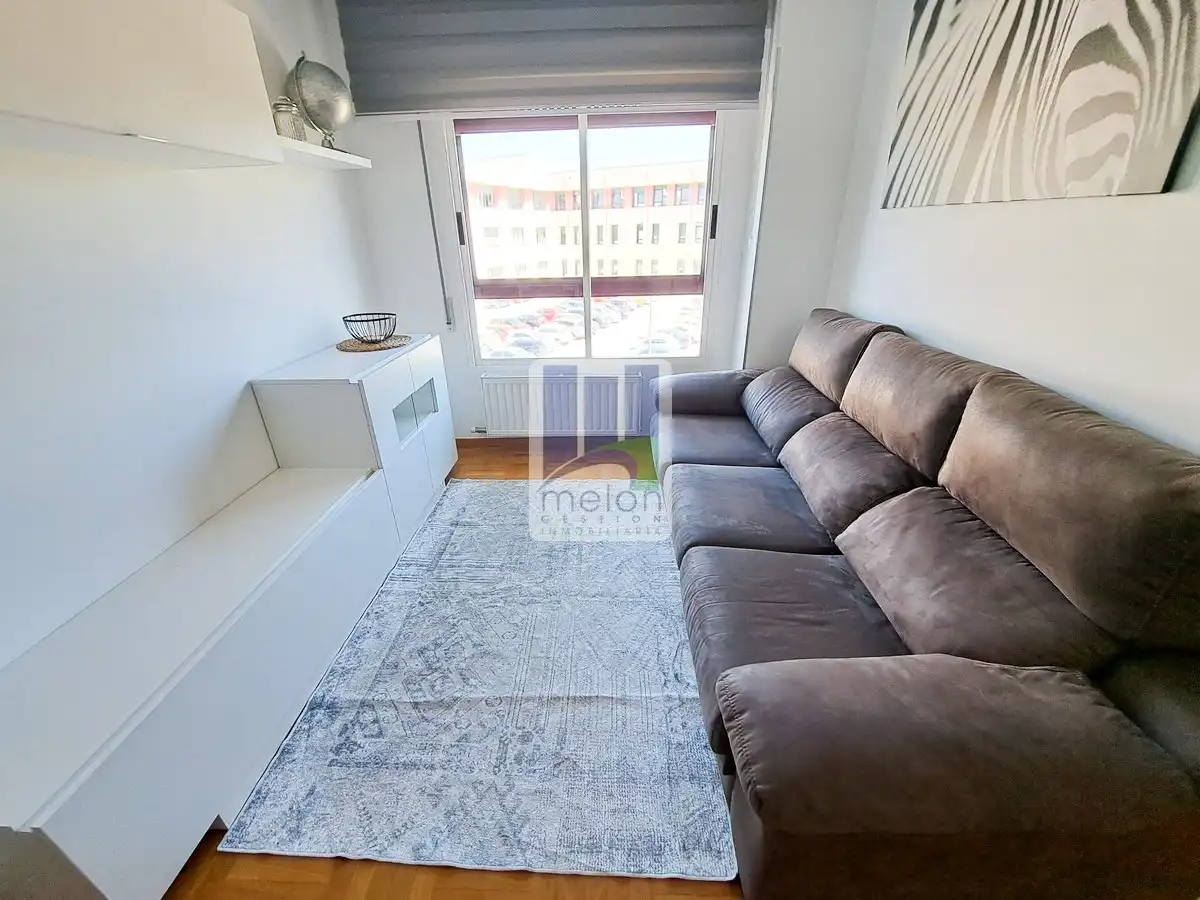 Sala de estar de Piso en venta en Burgos con Trastero