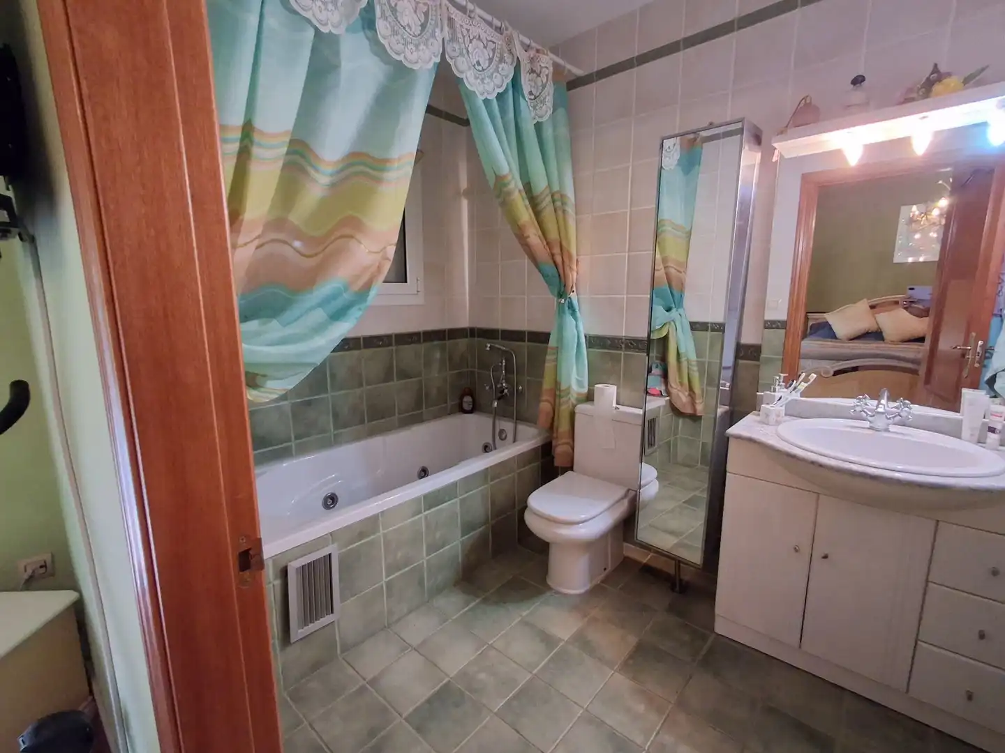 Bany de Casa o xalet en venda en Lloret de Mar amb Aire condicionat, Calefacció i Jardí privat