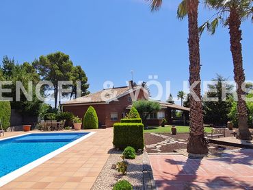 Haus mit Pool zum Verkauf in Pallejà