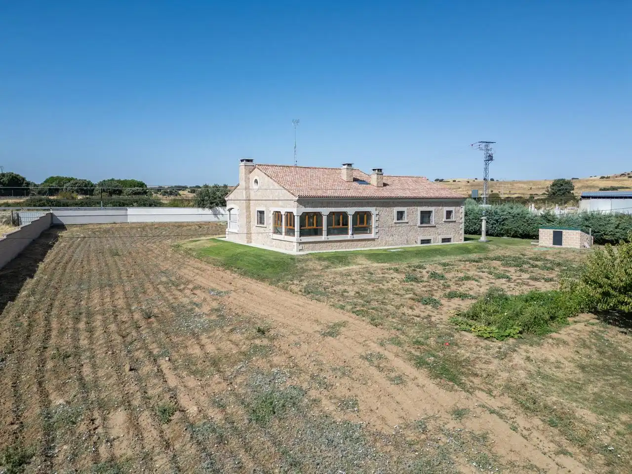 Vista exterior de Casa o chalet en venta en Cardeñosa con Calefacción, Jardín privado y Terraza