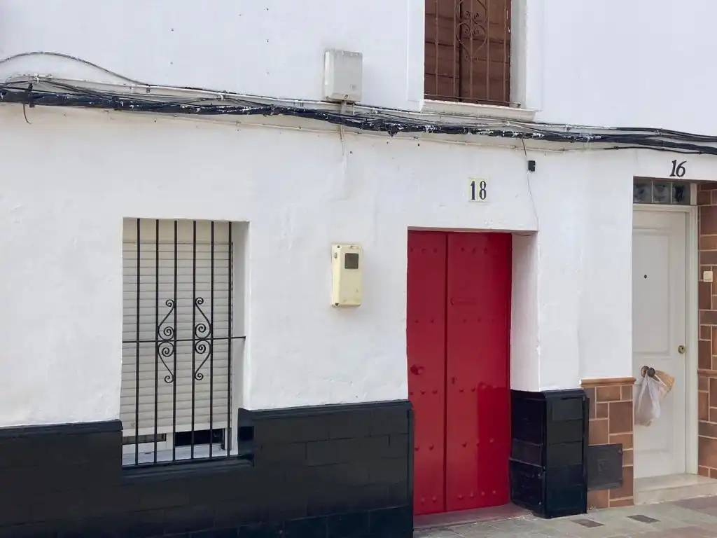 Vista exterior de Casa adosada en venda en Alcolea del Río