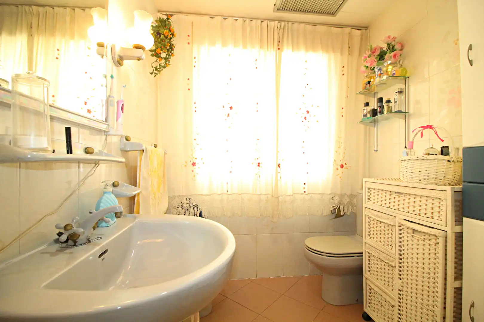 Baño de Casa adosada en venta en Punta Umbría con Aire acondicionado, Terraza y Trastero