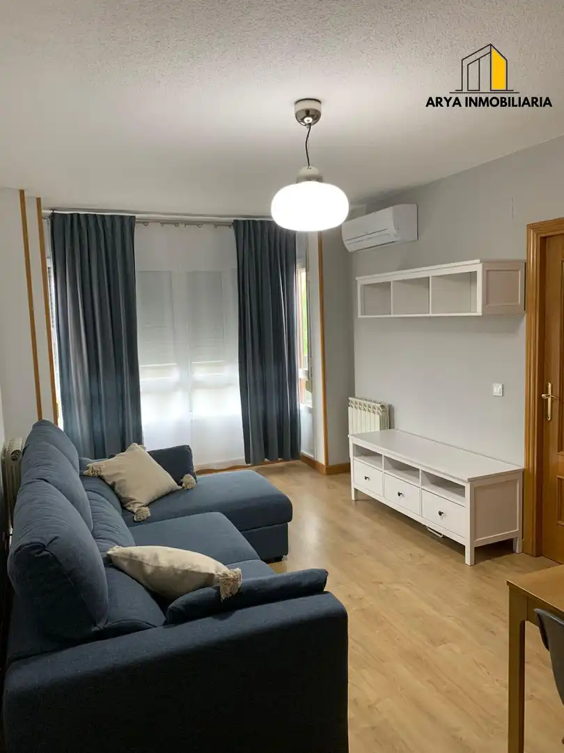 Living room of Apartments for rent in Torrejón de Ardoz  with Air Conditioner, Heating and Storage room
