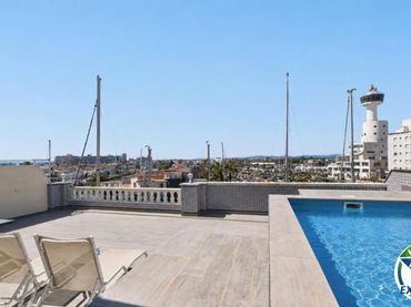 Apartment with pool for sale in Calle CAVALL DE MAR 42 2 B 42