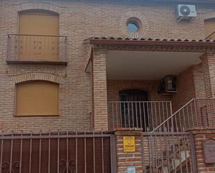 Exterior view of House or chalet for sale in El Carpio de Tajo  with Air Conditioner, Heating and Private garden