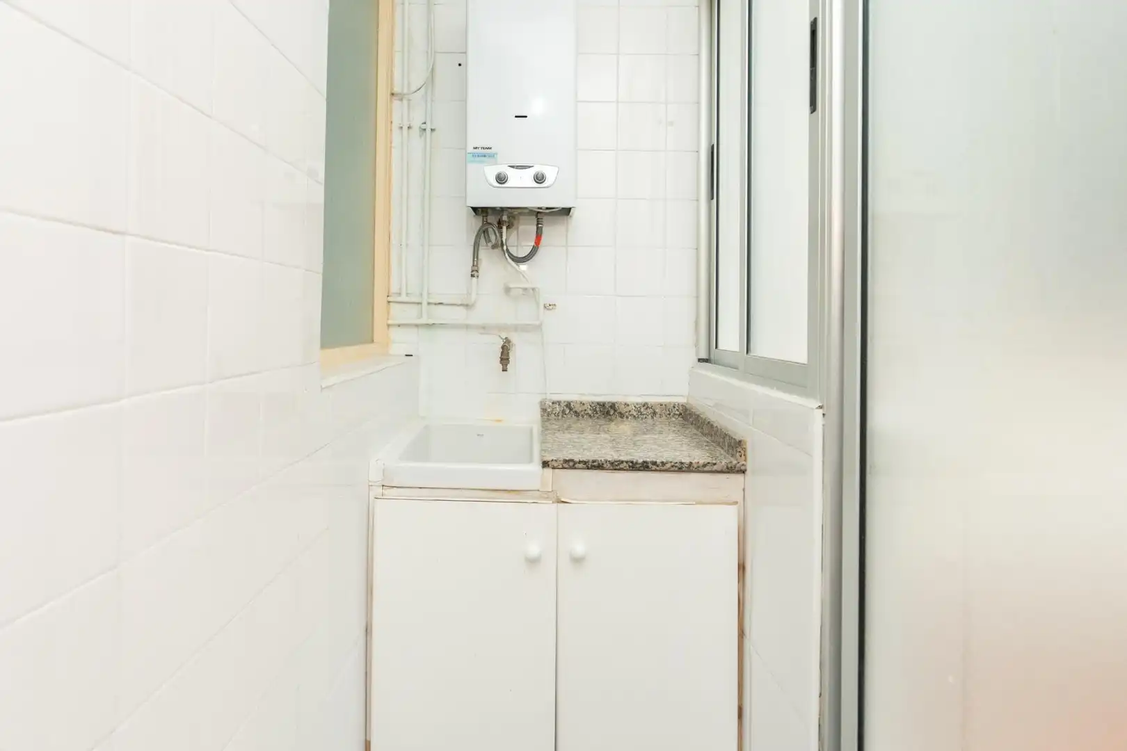 Baño de Piso en venta en Motril con Amueblado