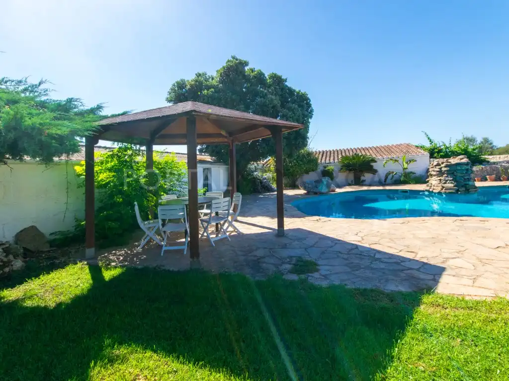 Casa rústica amb piscina en venda a Ferreries poble, imagen 50