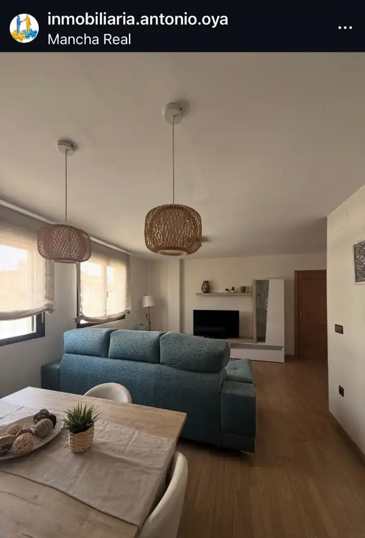 Sala de estar de Piso en venta en Mancha Real con Calefacción y Amueblado