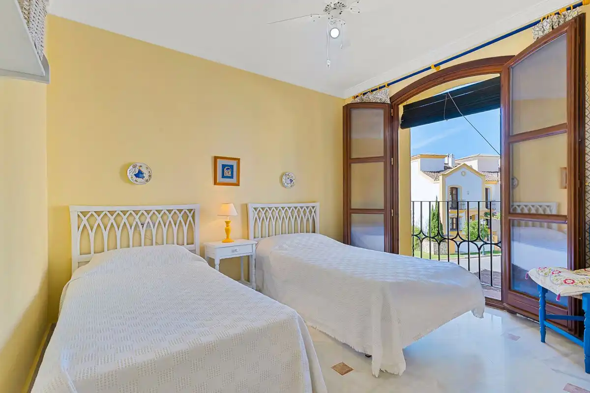 Schlafzimmer von Haus oder Chalet zum Verkauf in Marbella mit Terrasse und Gemeinschaftspool