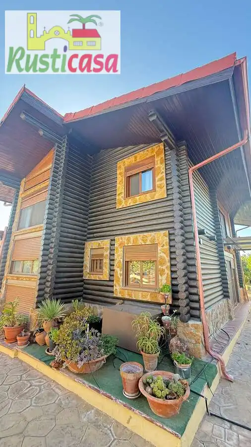 Vista exterior de Casa o chalet en venta en Linares con Aire acondicionado, Jardín privado y Terraza